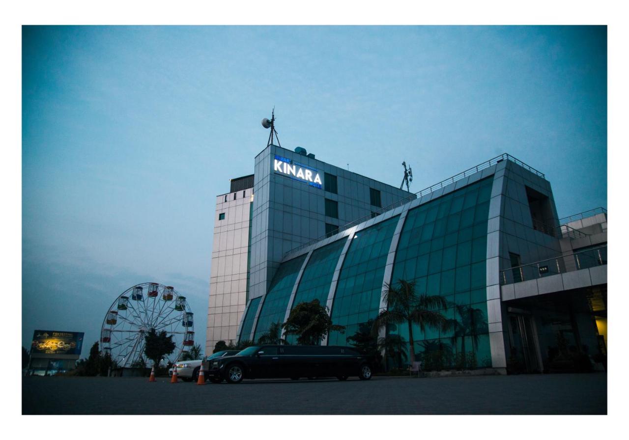Hotel Akbars Kinara Sijalkot Zewnętrze zdjęcie