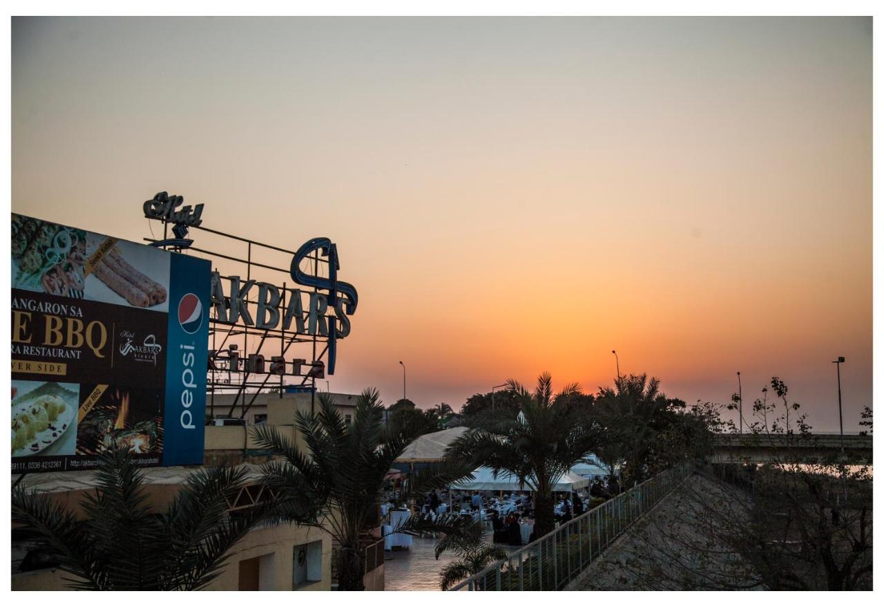 Hotel Akbars Kinara Sijalkot Zewnętrze zdjęcie